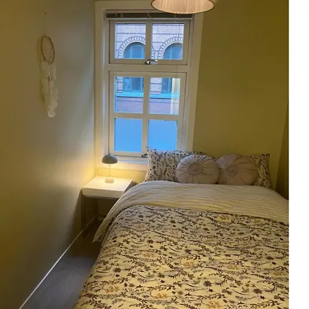 Unik Og Koselig Midt I Sentrum Av *
